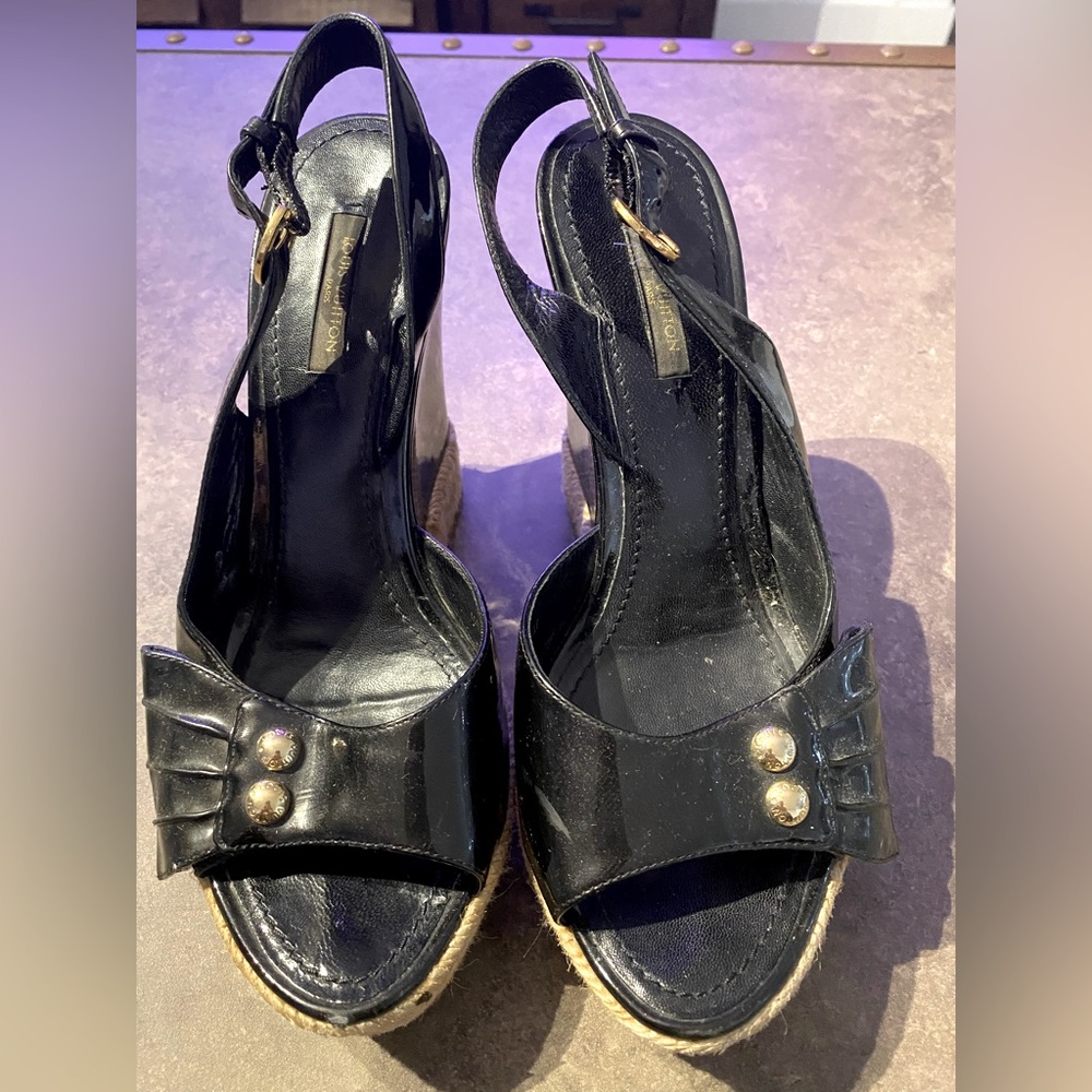 Louie Vuitton Wedges